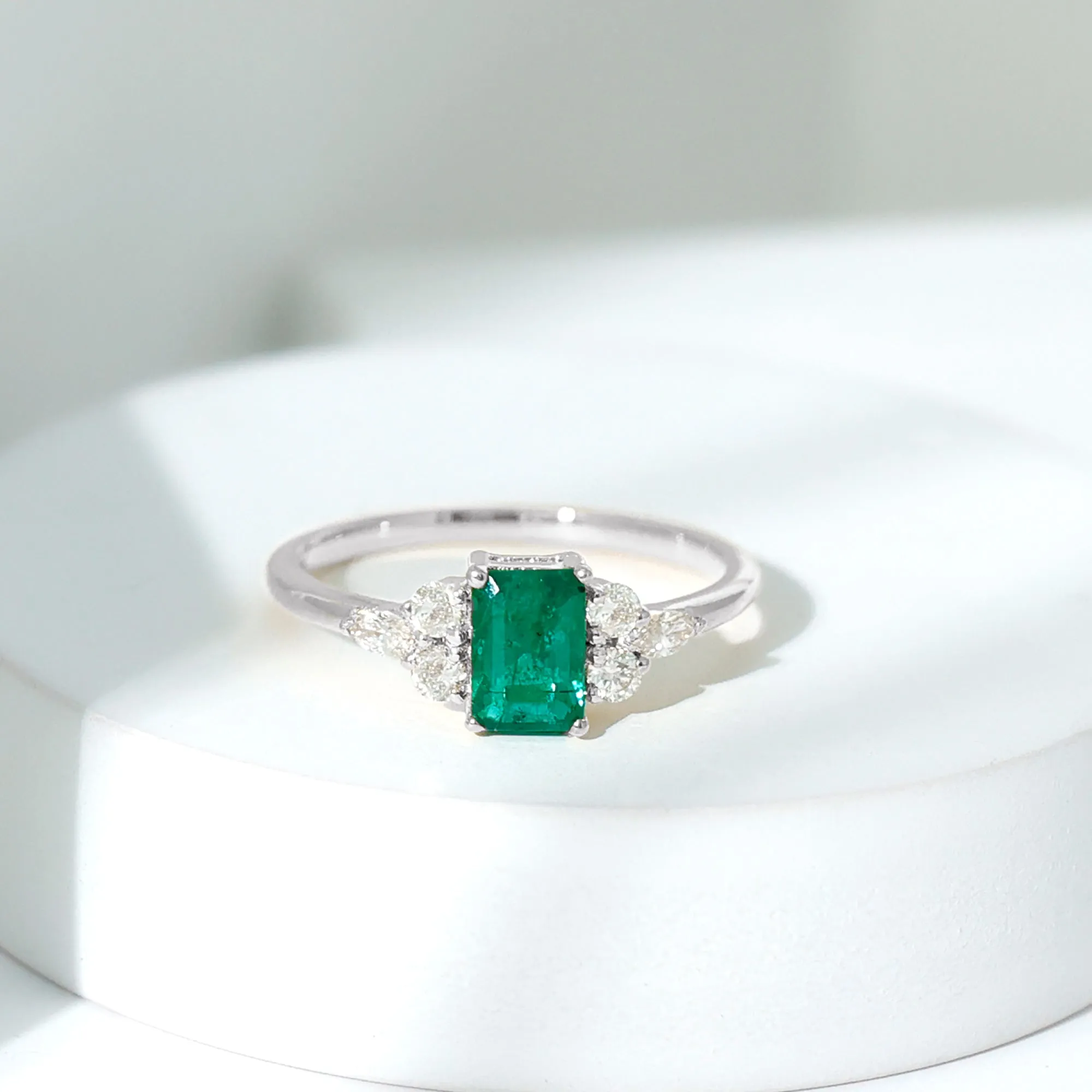 1 CT Octagon shape Solitaire Emerald Ring with Diamond Trio