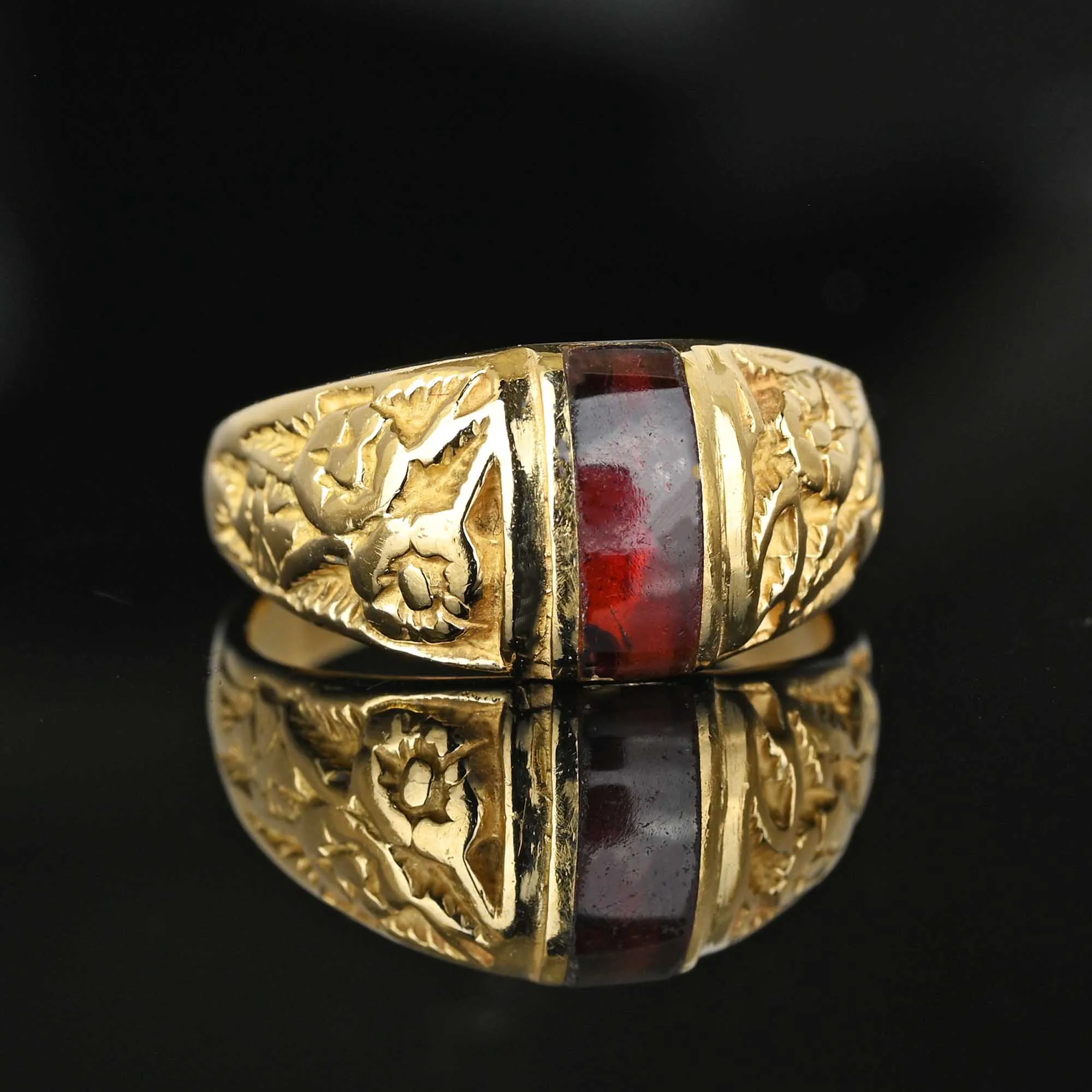 Antique 14K Gold Engraved Flower Garnet Signet Ring