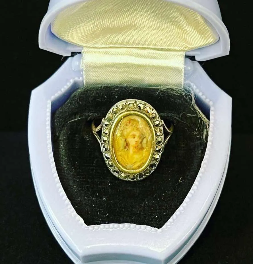 GEORGIAN Rock Crystal Miniature Portrait Ring