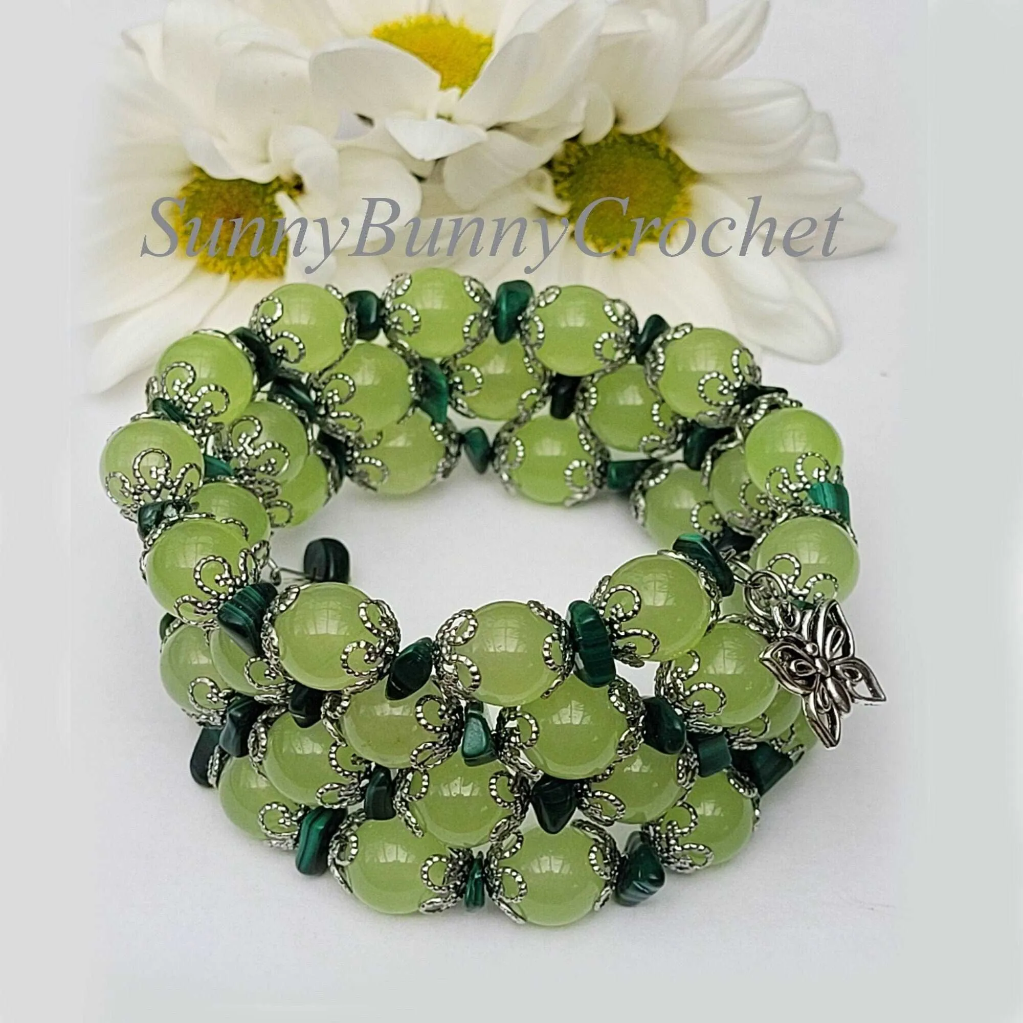 Green Stone Bracelet, Memory Wire Bracelet, Green Jade Bracelet, Crystal Gemstone Bracelet, Beaded Bracelet, Multi Strand Bracelet, Cuff