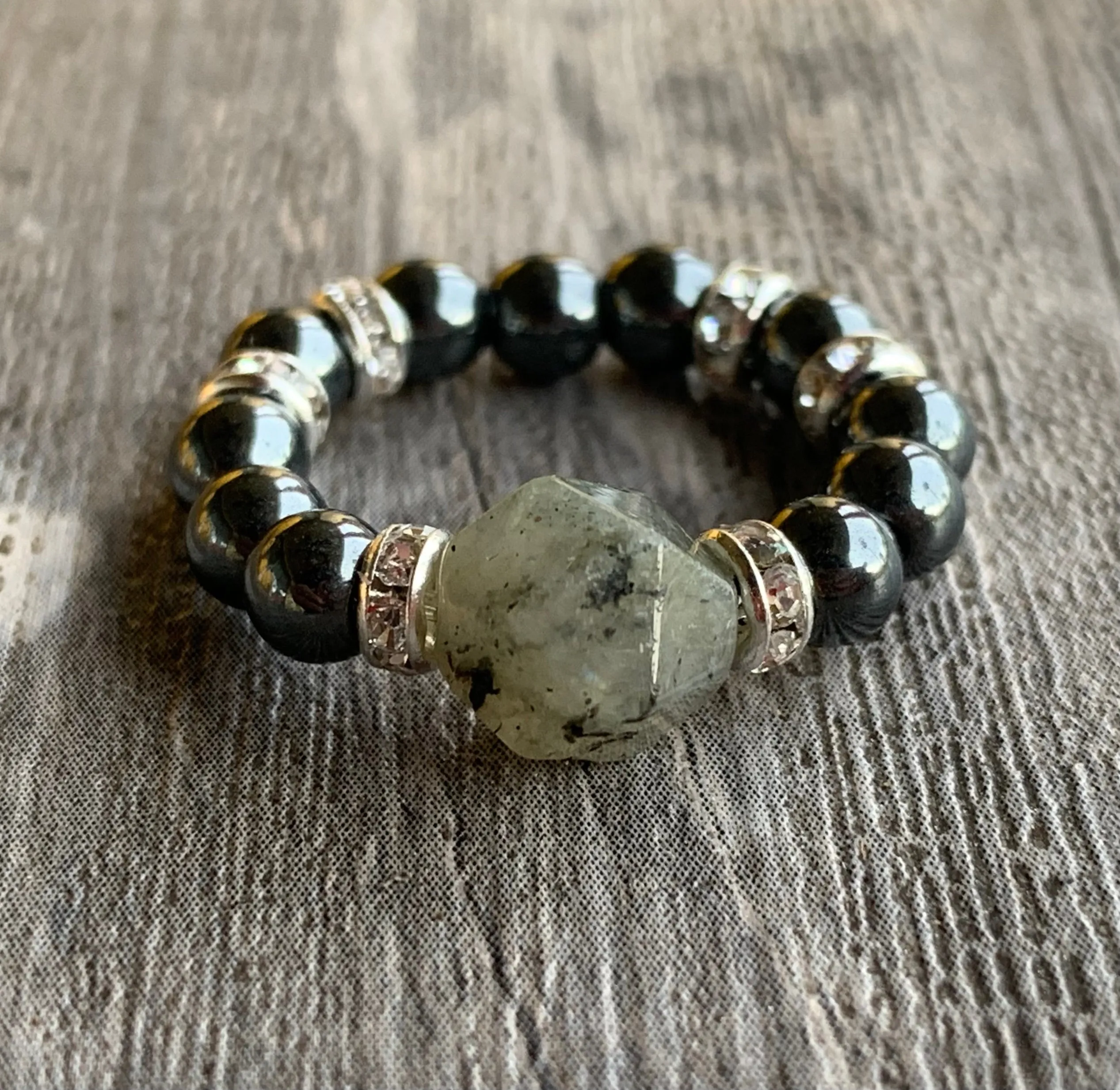 Helena Handmade Labradorite and Hematite Expandable Ring