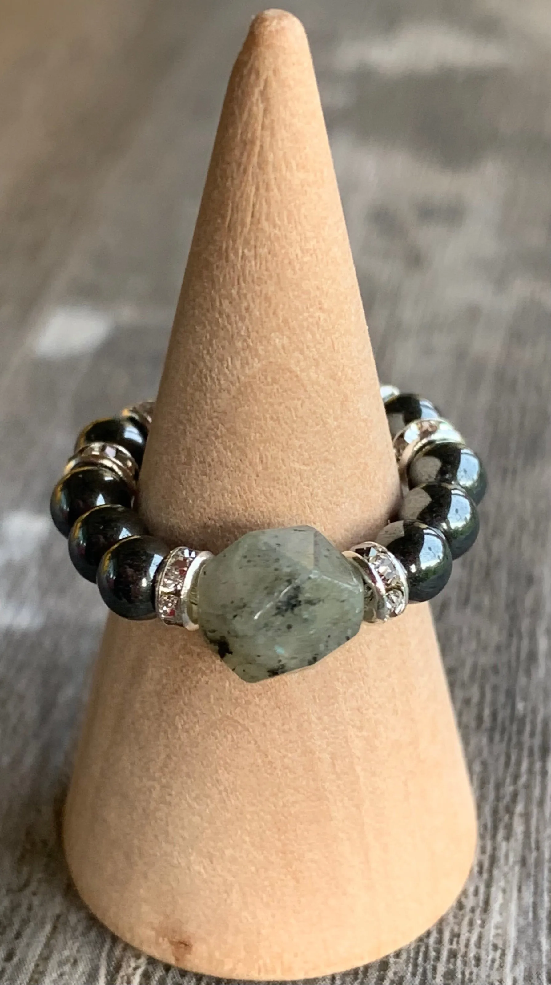 Helena Handmade Labradorite and Hematite Expandable Ring