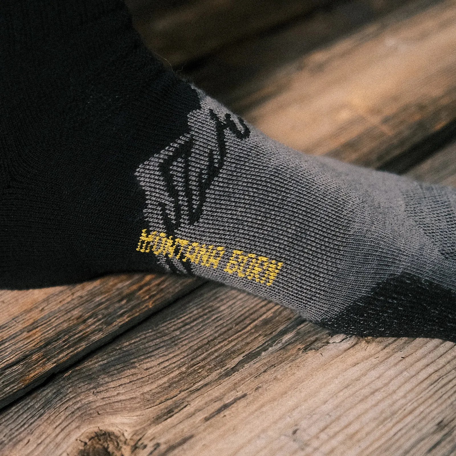 Lightweight Mountain Ridges Crew Sock