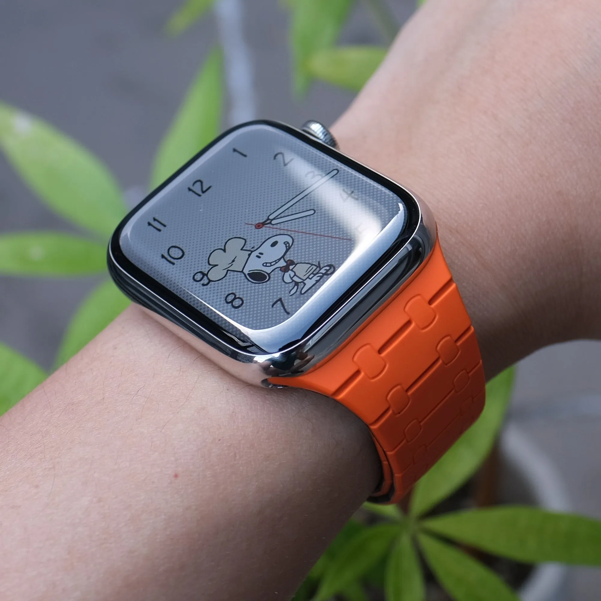 MagnaLoop Apple Watch Band