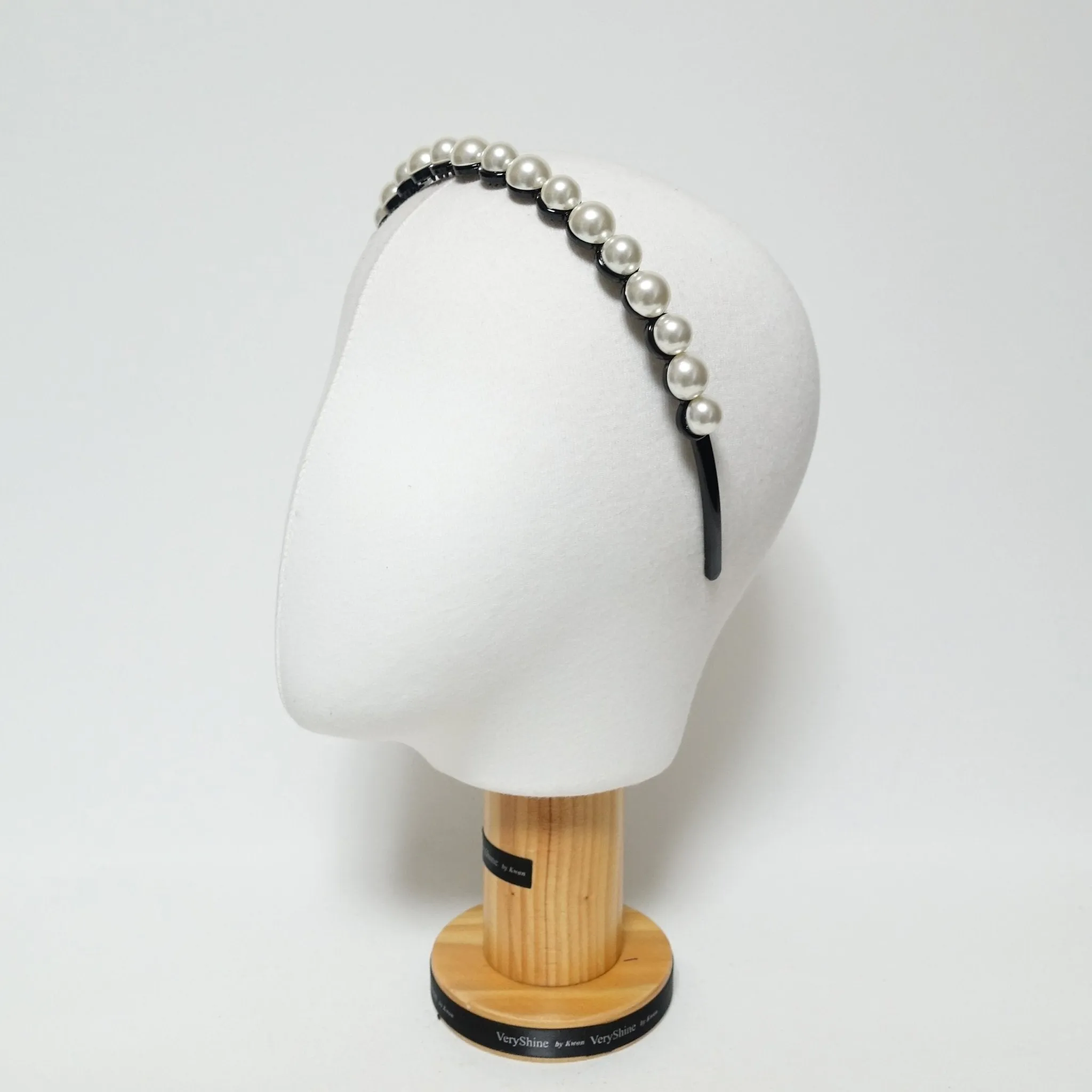 pearl decorated headband woman hair accessory