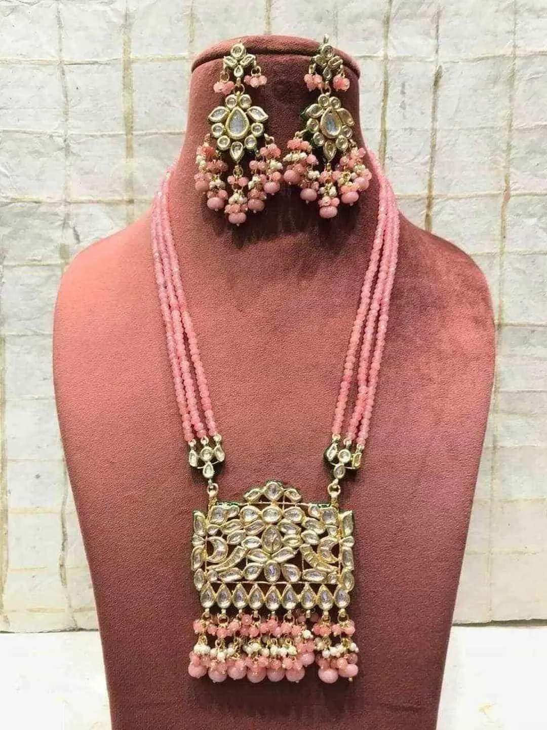 Rectangular Kundan Pendant Necklace