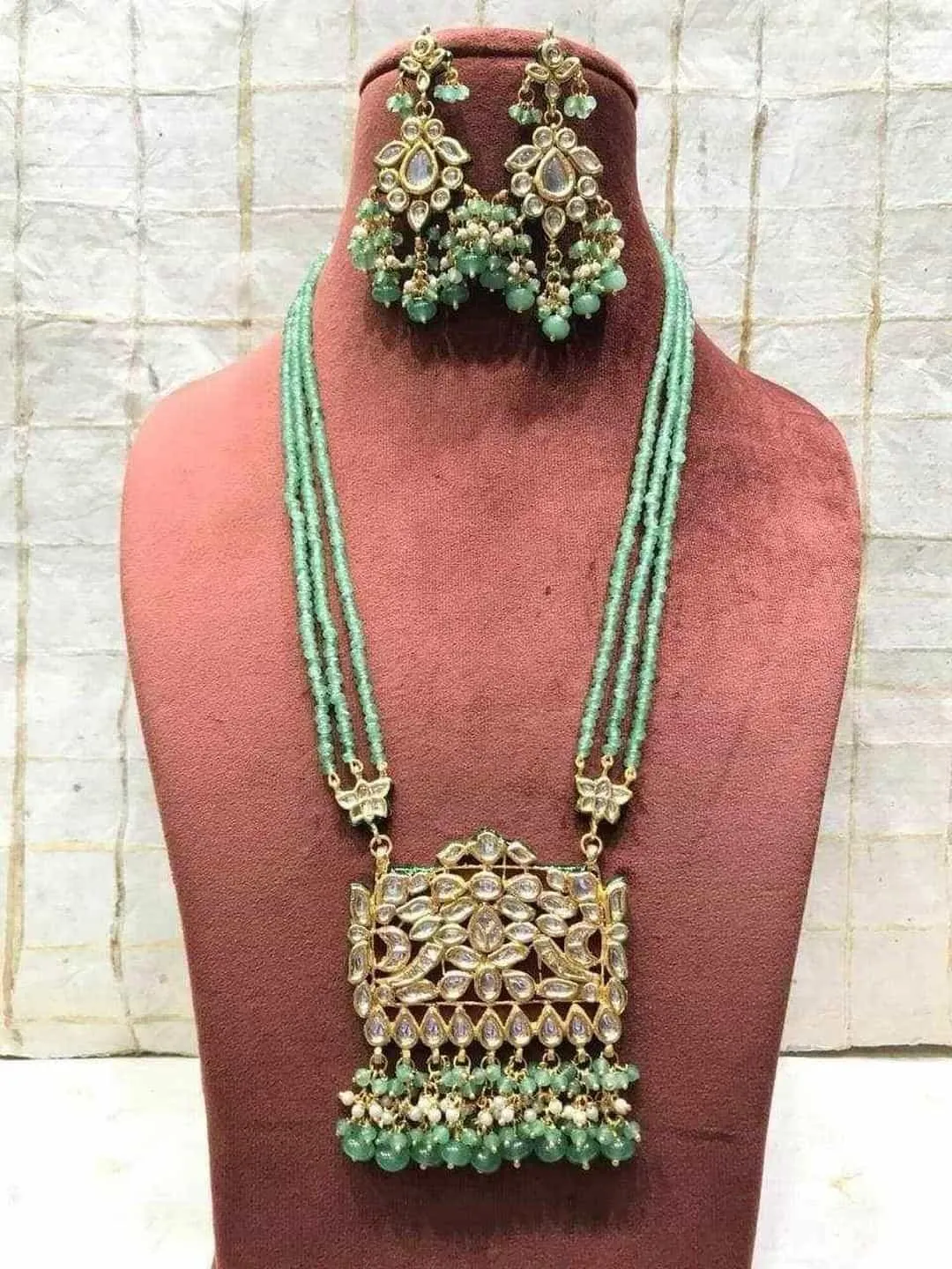 Rectangular Kundan Pendant Necklace