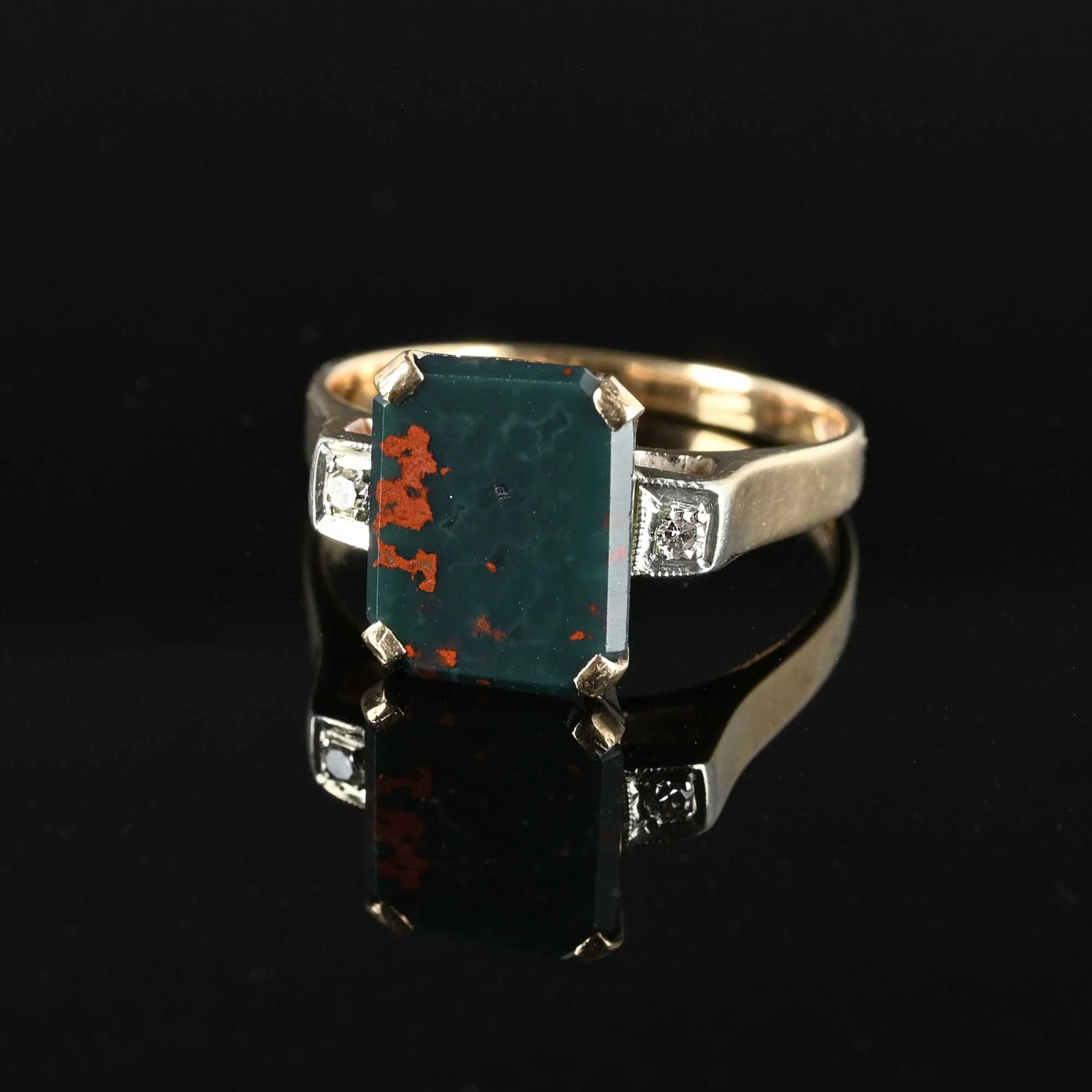 Vintage Gold Diamond Bloodstone Ring